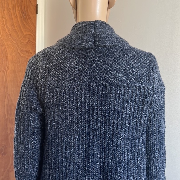 Abercrombie & Fitch Long Sleeve Open Front knit Cardigan Size Xs - Picture 7 of 9